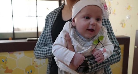 128 saat sonra enkazdan çıkarılan bebek, annesine kavuştu