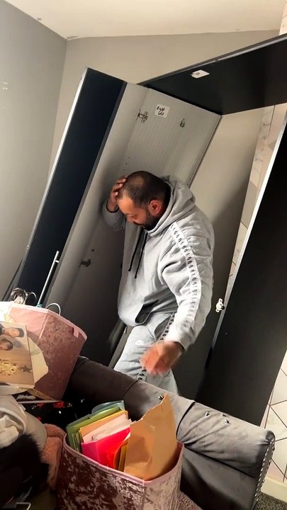 Wardrobe Cabinet Falls Apart