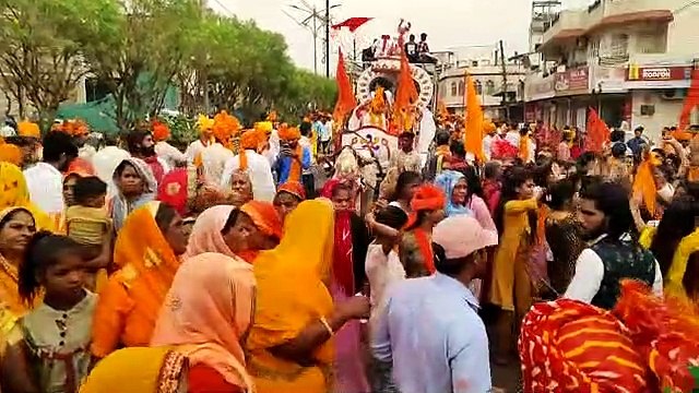 शहर हुआ राममय : पांच हजार से अधिक लोग और डेढ़ किलोमीटर लंबा चल रहा था चल समारोह