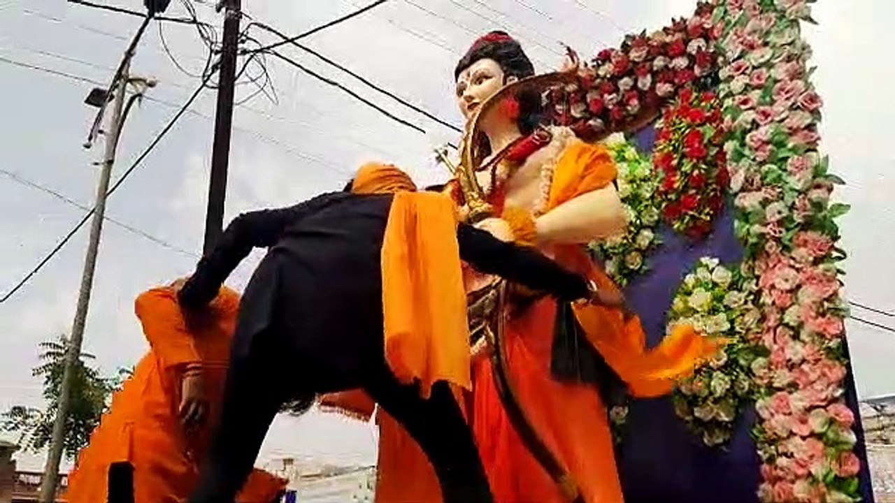 शहर हुआ राममय : पांच हजार से अधिक लोग और डेढ़ किलोमीटर लंबा चल रहा था चल समारोह