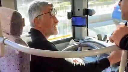Yolcularla tartışan midibüs şoförü kontak kapattı! O anlar kamerada