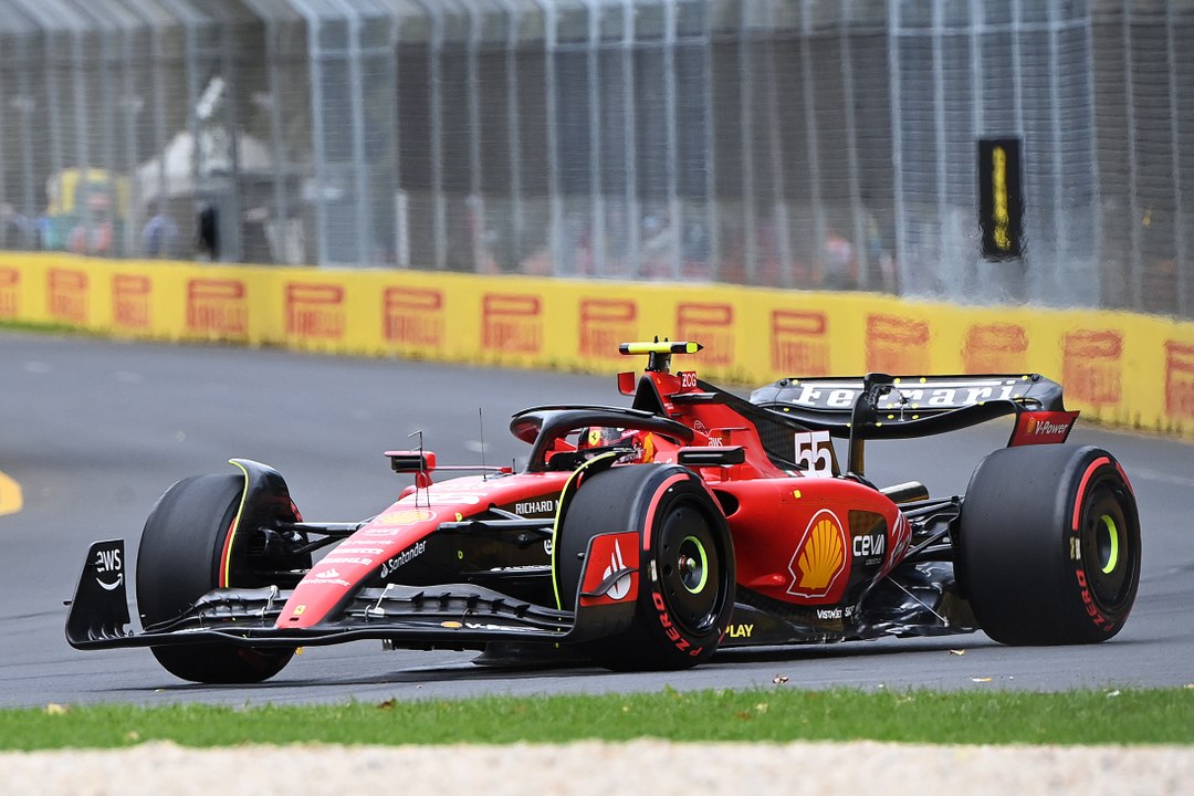 Leclerc e il team radio ironico contro Sainz in Australia