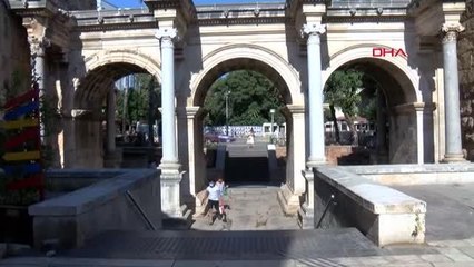 ANTALYA'YA 3 AYDA 797 BİN 920 TURİST GELDİ