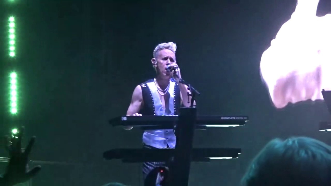 Depeche Mode - Everything Counts [Live in Las V...