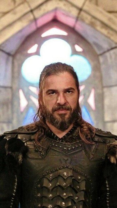 "Ertugrul Ghazi's Most Iconic Pictures: A Tribute to the Hero"