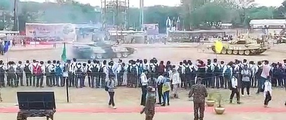 युवा कैडेट्स ने कहा, आज तक सब मूवीज में देखा था... पहली बार रोमांच का अहसास हुआ