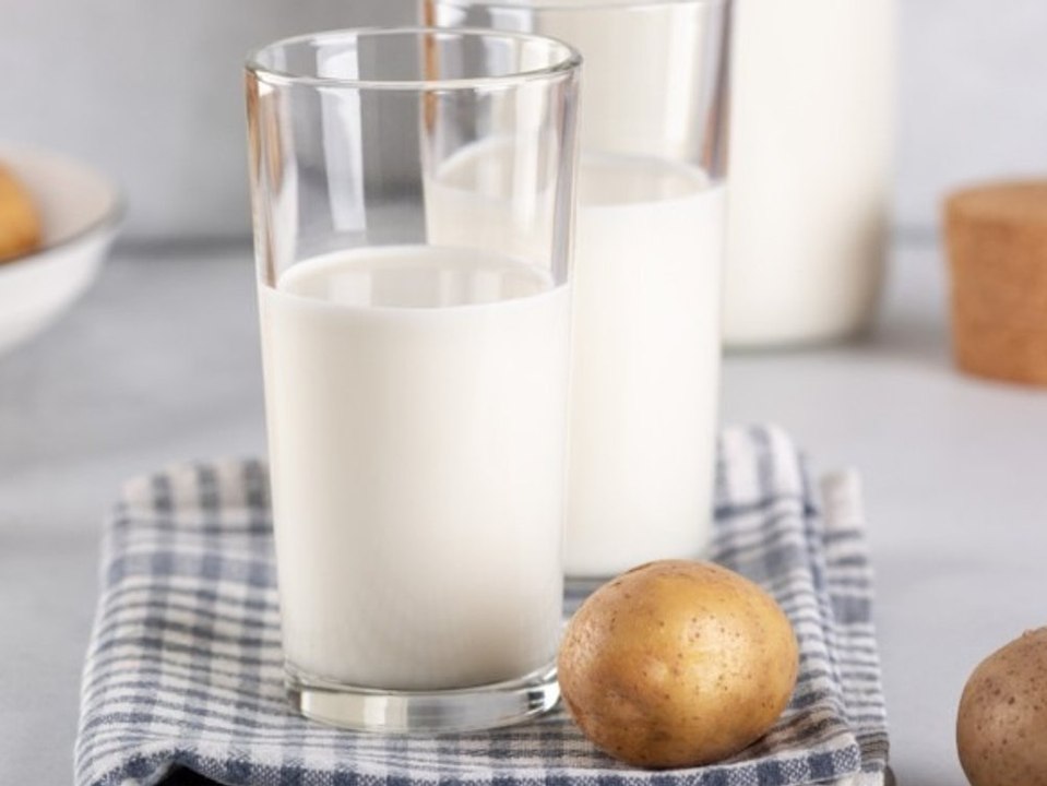 Neue pflanzliche Alternative: Was kann die Kartoffelmilch?