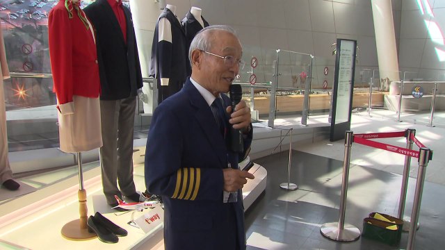 40년 비행 경력 살린 해설가... 감사할 따름이죠 / YTN