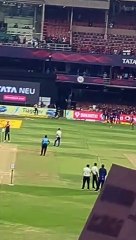 Virat Kohli entered at Chinnaswamy - The King/ चिन्नास्वामी - द किंग में विराट कोहली की एंट्री हुई
