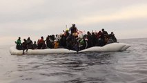 Rescatan a 92 migrantes en las costas de Libia tratando de cruzar el Mediterráneo