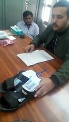 Successful operation of Peshawar Railway Police recovered fake Pakistani currency from the shoes of 3 passengers in Rehman Baba Express train from Peshawar to Karachi.