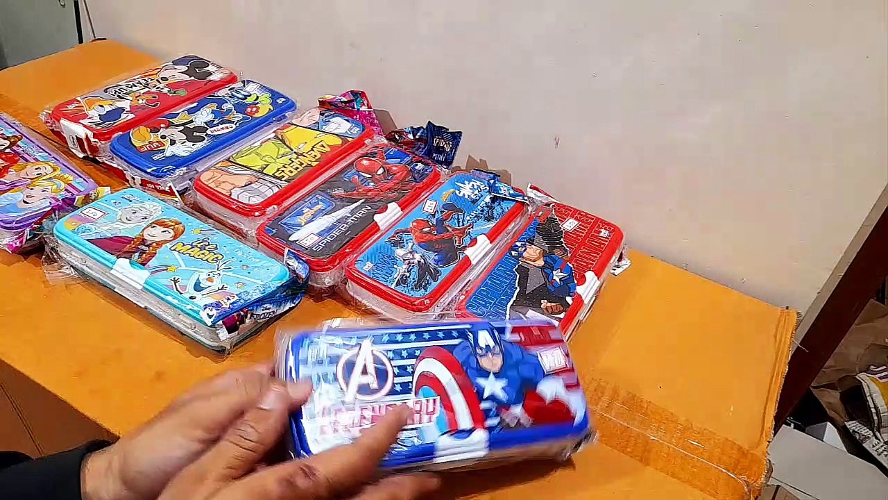 Unboxing and Review of SKI Xylo Big Pencil Box with White Board Avenger Art Plastic Pencil Box