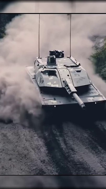 Canhão de 130 mm para enfrentar o tanque russo Armata