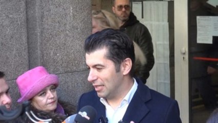 Leve ventaja electoral de los reformistas sobre los conservadores en Bulgaria