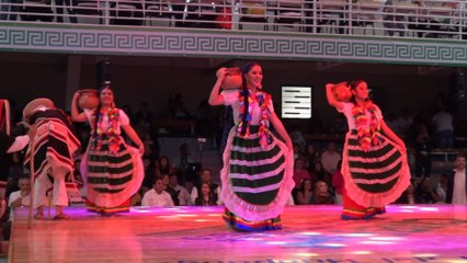 El huapango, un baile típico mexicano inspirado en el flamenco