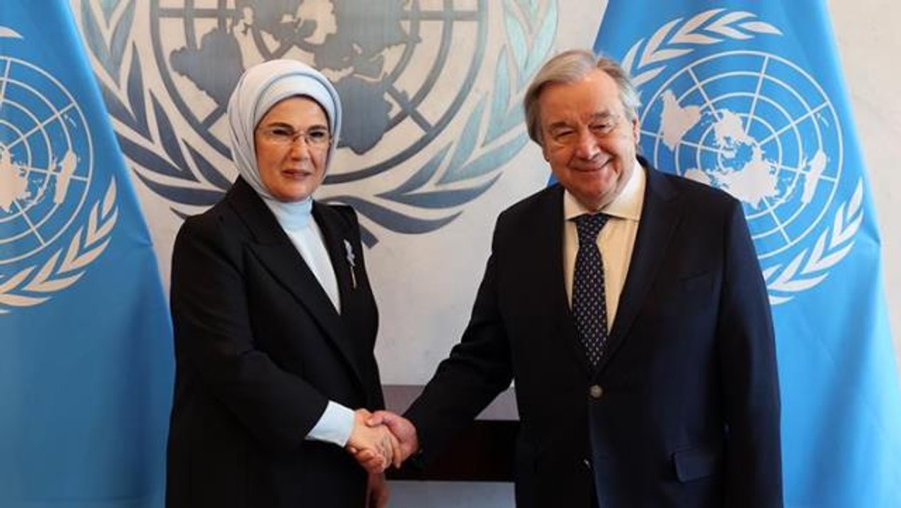 BM Sıfır Atık Zirvesi'ne katılan Emine Erdoğan'a "başkanlık" teklifi: Bu fırsatı değerlendirmek için elimizden geleni yapacağız