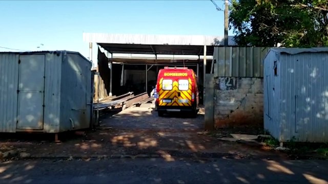 Trabalhador tem lesão grave após ser atingido por viga de ferro