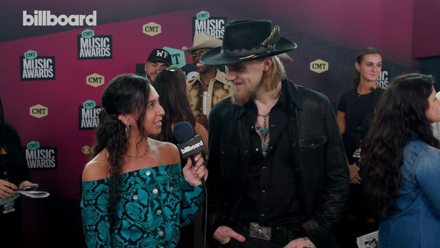 Jackson Dean on Touring With Blake Shelton, Referencing The 'Copperhead Road' Music Video & More | CMT Awards 2023