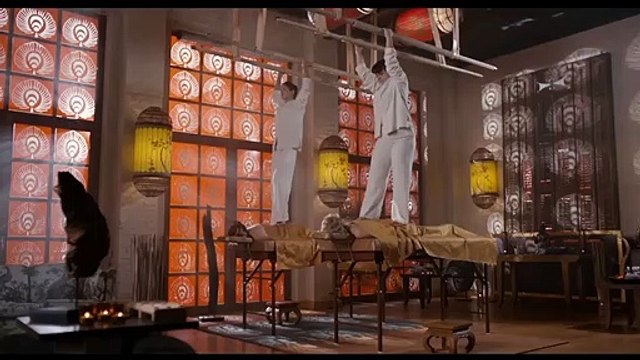 Ο Μαύρος Γάτος του Έρωτα | movie | 2011 | Official Trailer