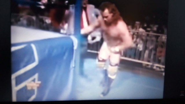 heavenly bodies bright vs smoking guns a