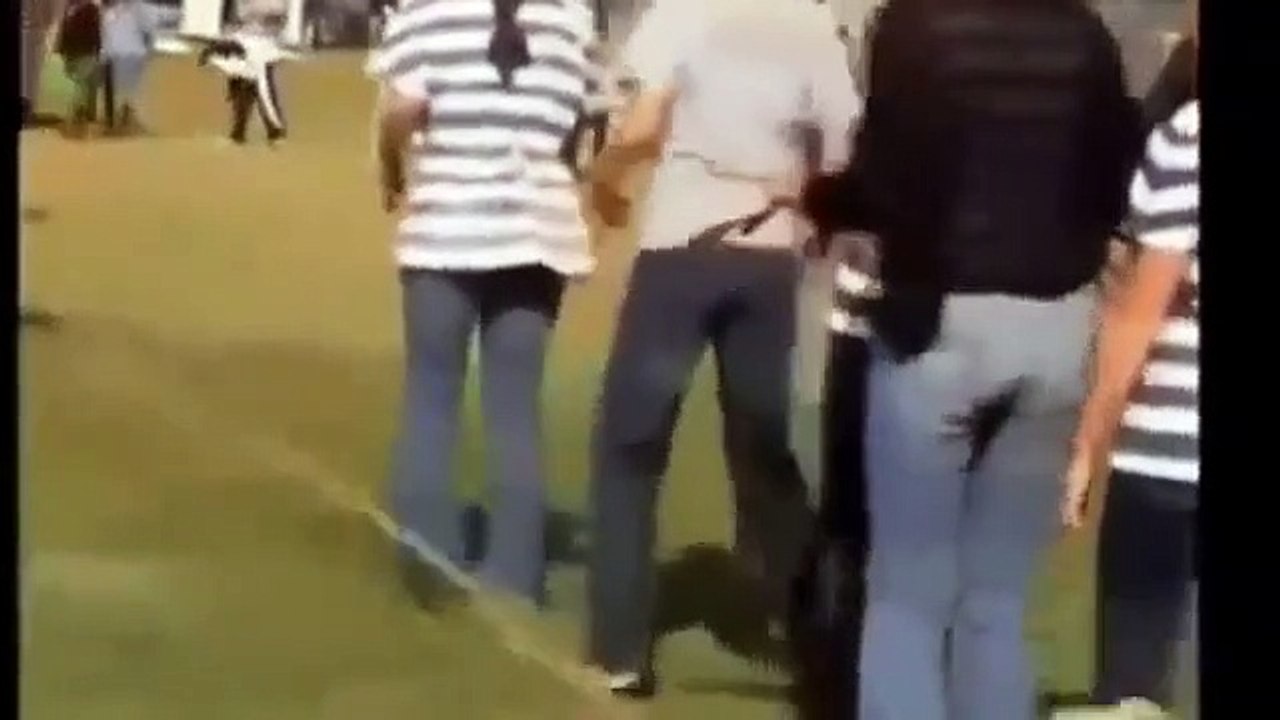 PEEING on Strangers in the Hood (PRANKS GONE WRONG) - Pranks on