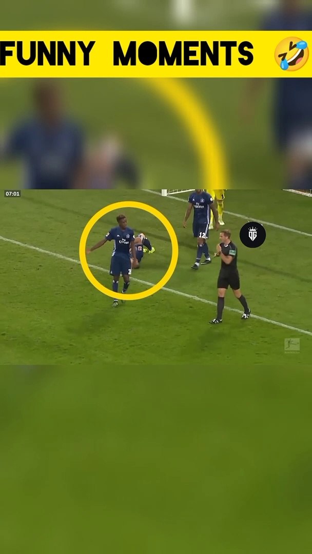 ⁣Comedy  moment in football #comedy #football