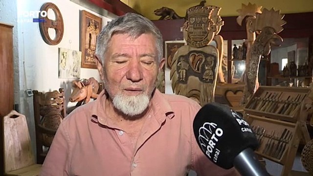 Artesão de Barcelos está a construir cadeira para o Papa Francisco