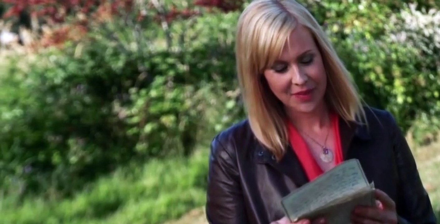 Signed Sealed Delivered S01 E01