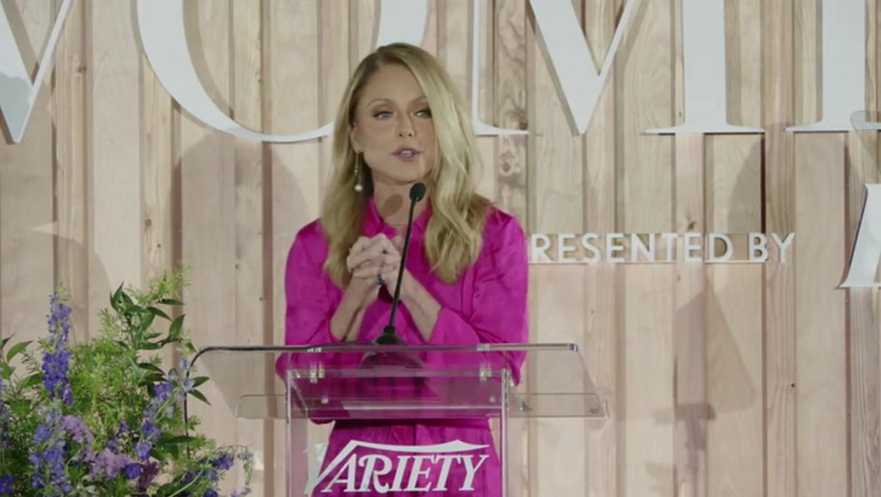 Andy Cohen + Kelly Ripa - Power of Women NYC 2023