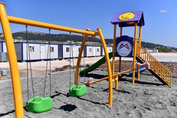 Mersin Büyükşehir'in Adıyaman'daki Konteyner Kenti, Gönüllülerin Desteği ile Hazırlanıyor