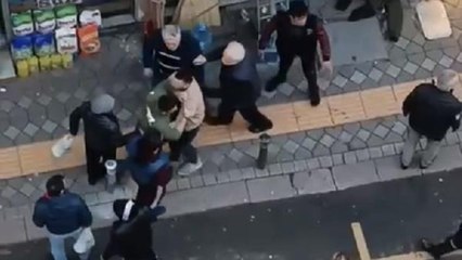 Zeytinburnu’nda küfür kavgası