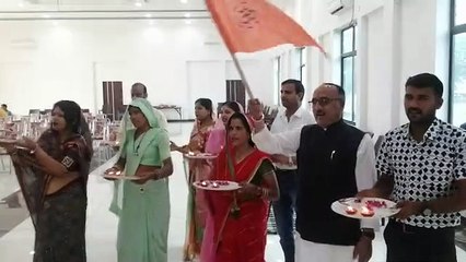 सर्वसमाज की 101 कन्याओं का किया सामूहिक पूजन