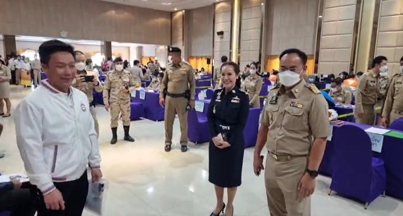 'เลือกตั้ง 2566' นักการเมืองหน้าใหม่-เก่า พาเหร...