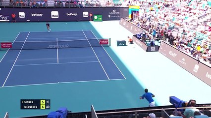 Medvedev sweeps past Sinner to Miami title