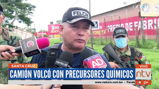 Camión con precursores para cristalización de cocaína se volcó y el chofer se dio a la fuga