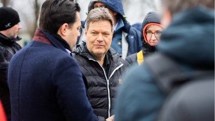 "Signal an Ukrainer": Wirtschaftsminister Habeck zu Besuch in der Ukraine