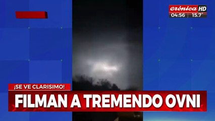Filman tremendo OVNI en el cielo de EEUU