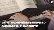 Gli straordinari benefici di suonare il pianoforte