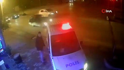 Güvenlik kamerası herşeyi kaydetti, arkadaşlarına silah doğrultan sanığa 7 yıl hapis