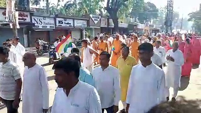 महावीर जयंती पर निकाली शोभायात्रा