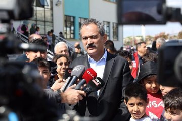 BAKAN ÖZER 129 BİN ÖĞRENCİMİZE LGS, YKS HAZIRLANMA DESTEĞİ SAĞLIYORUZ