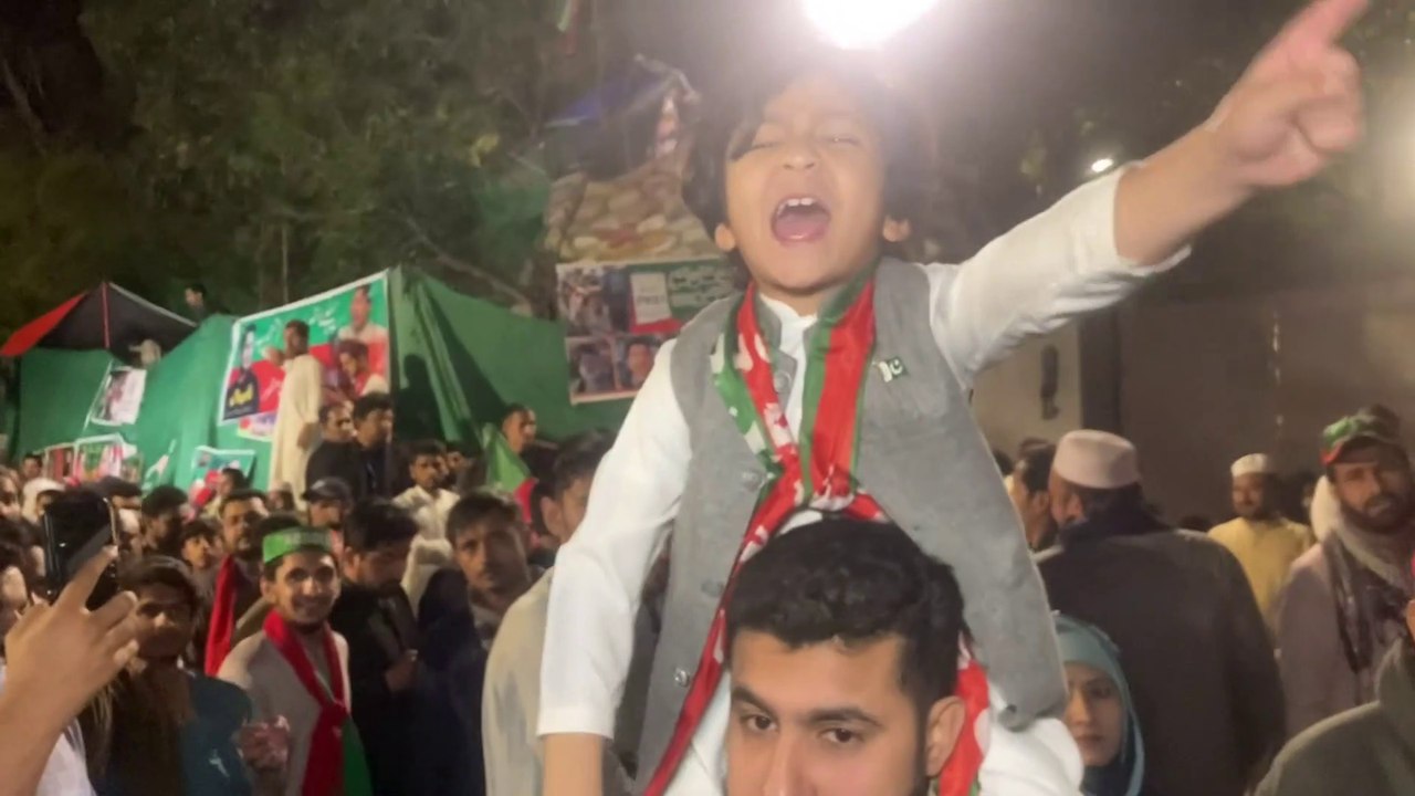 Zaman park is bacha nay to PDM ko nanga kr dia