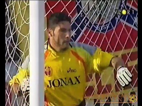 La parata di Mimmo Cecere in Messina - Catania, finale playoff Serie C 2001