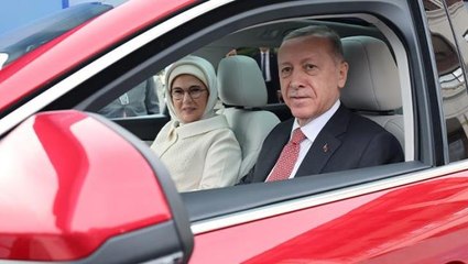 Togg'un ilk sahibi Emine Erdoğan aracı test etti: Yağ gibi akıyor