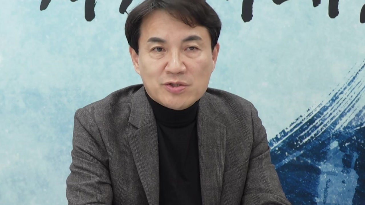 김진태 강원지사, 산불 상황 중 골프 연습장 방문..."심려 끼쳐 죄송" / YTN