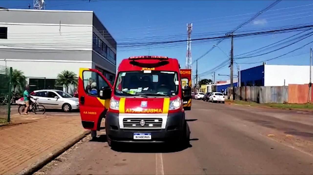 Homem fica ferido após colisão entre motos no Florais do Paraná