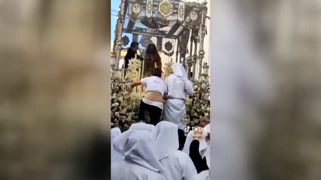 Varias tallas sufren incendios por accidente en plena Semana Santa