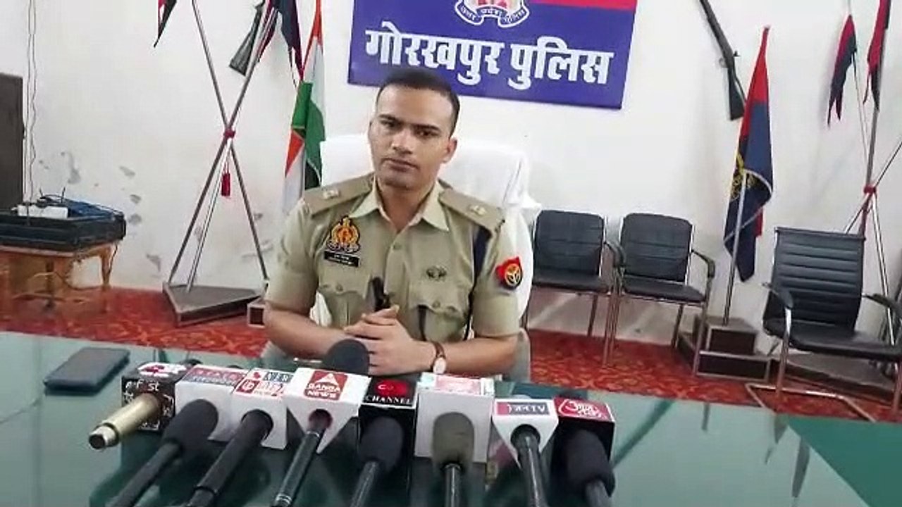 Gorakhpur News मां के इलाज कराने के दौरान बेटे...