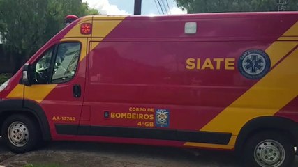 Portão cai em cima de criança no Bairro Cascavel Velho