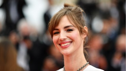 GALA VIDEO - Louise Bourgoin : cette scène intime avec Fabrice Luchini qui l’a “terrifiée”